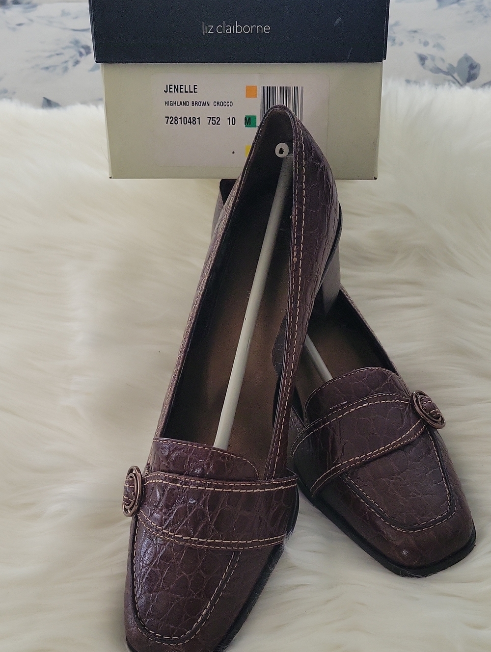 Liz Claiborne Highland Brown Croc-Embossed Loafers NIB